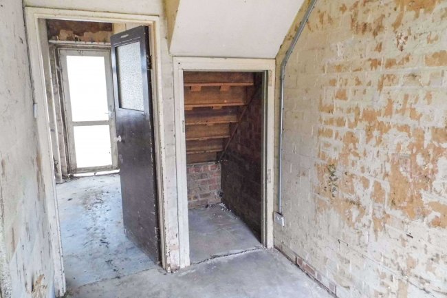 129 Meadfoot Road, Coventry, West Midlands, CV3 3DR 7