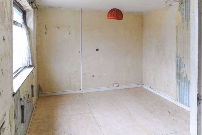 129 Meadfoot Road, Coventry, West Midlands, CV3 3DR 7