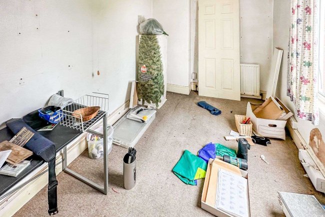 4 Edward Street, Kirkby-in-Ashfield, Nottingham, Nottinghamshire, NG17 7JP 5