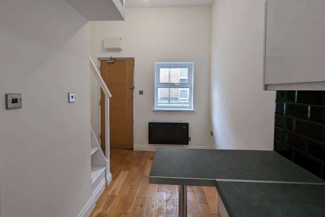 Flat B Mill House, Windmill Place, Southall UB2 4FS 2