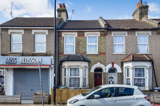 134 Town Road, Edmonton, London, N9 0RL 8