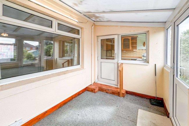 184 Ludlow Road, Southampton, Hampshire, SO19 2EN 3