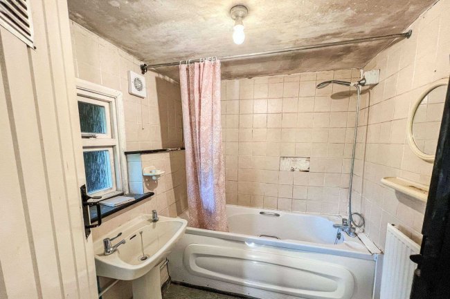 2 Homeway Cottages, Eling Hill, Southampton, Hampshire, SO40 9JQ 6