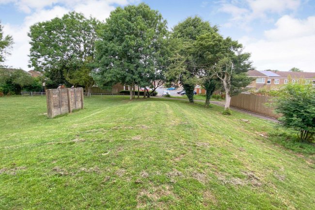 Land between 128-130 White Edge Moor, Swindon, Wiltshire, SN3 6LY 3