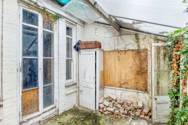 1 Christ Church Road, Folkestone, Kent, CT20 2SJ 1