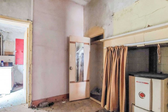 1 Christ Church Road, Folkestone, Kent, CT20 2SJ 1