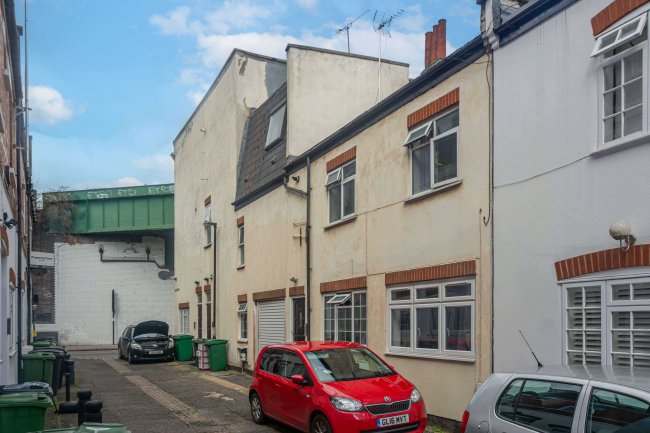 11 Loveridge Mews, London, NW6 2DP 1