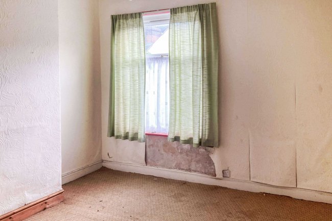 46 Newfield Street, Tunstall, Staffs, ST6 5HD 1