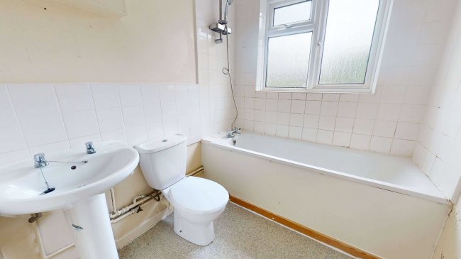 33 Romily Court, Landridge Road, Fulham, London SW6 4LL 5