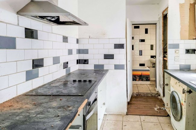 248 Mersham Road, Thornton Heath, Surrey, CR7 8NR 9