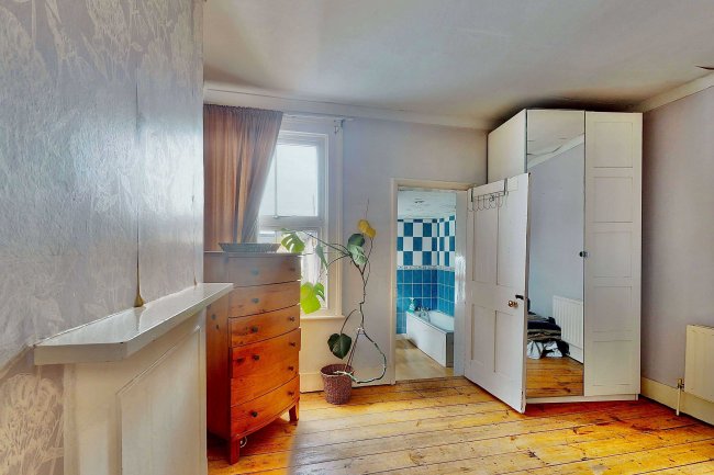 17 Worple Road, Isleworth TW7 7AZ 1