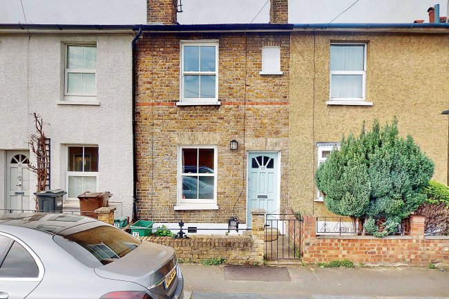 17 Worple Road, Isleworth TW7 7AZ 1