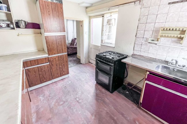 50 Prestbury Road, Forest Gate, London, E7 8NG 7