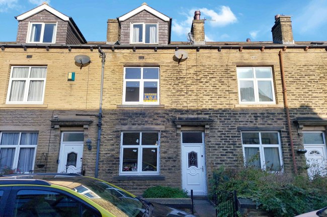 8 Chapel Street, Stanningley, Pudsey, LS28 6BW
 6