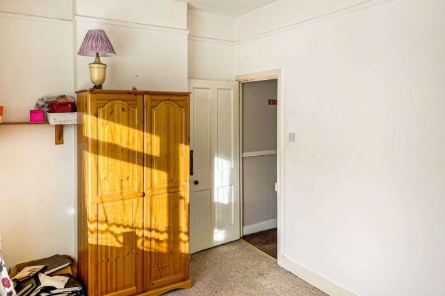 48 Bournemouth Park Road, Southend-on-Sea, SS2 5LP 2