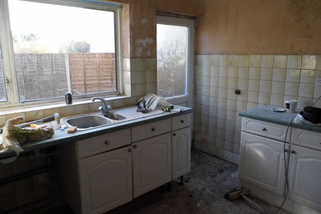 852 Yardley Wood Rd, Birmingham, B14 4BX 6