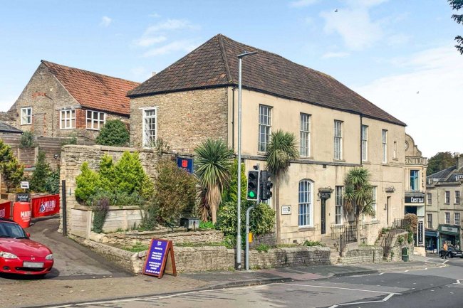 Church Hill House, 17 Bath Street, Frome, Somerset  BA11 1DN 10