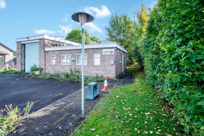 12 Hatton Gardens, Kington, Herefordshire HR5 3RB 2