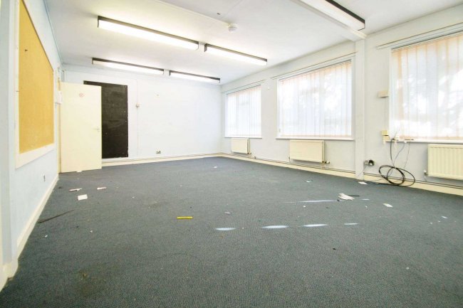 12 Hatton Gardens, Kington, Herefordshire HR5 3RB 2