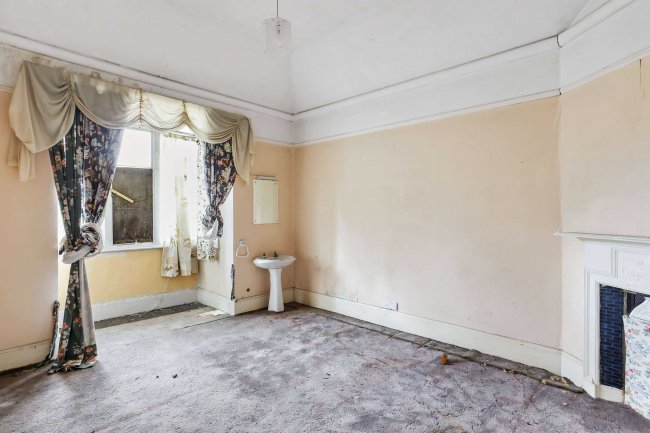 Elm Villa, 49 London Road, Cheltenham, GL52 6HE 5