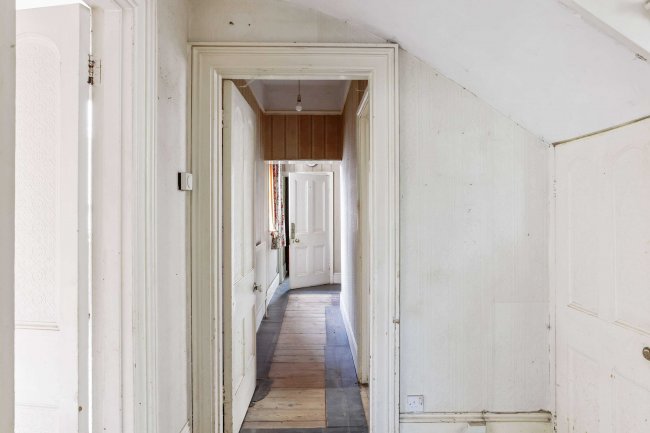 Elm Villa, 49 London Road, Cheltenham, GL52 6HE 5