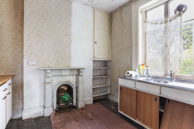 Elm Villa, 49 London Road, Cheltenham, GL52 6HE 5