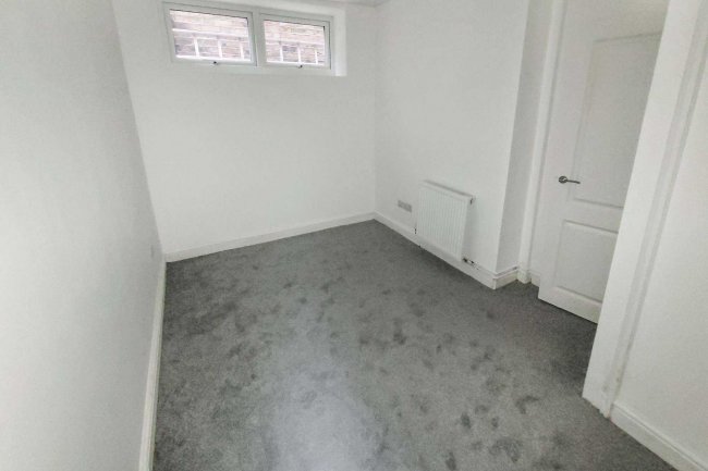 46 Connaught Road, London NW10 9AG 2