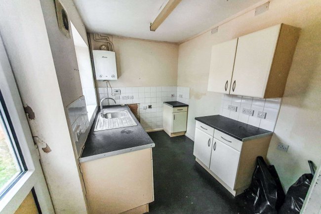 17 Dunster Street, Northampton, NN1 3LB 5