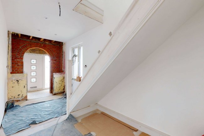 10 Kenilworth Road, Ashford, TW15 3EL 5