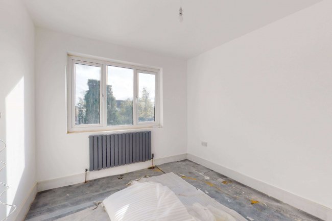 10 Kenilworth Road, Ashford, TW15 3EL 5