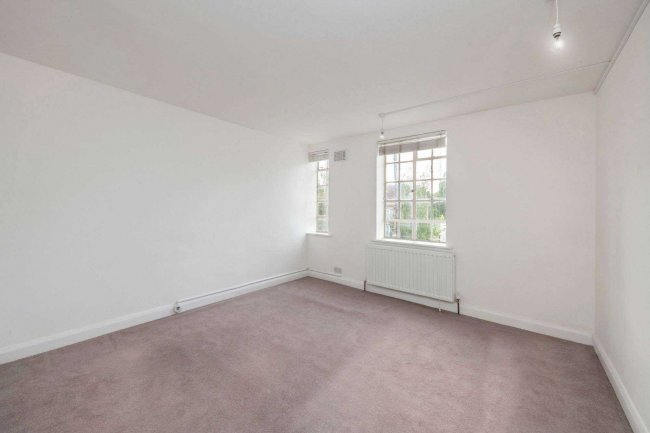 6 Thornfield Court, Holders Hill Road, Mill Hill, London, NW7 1LW 8