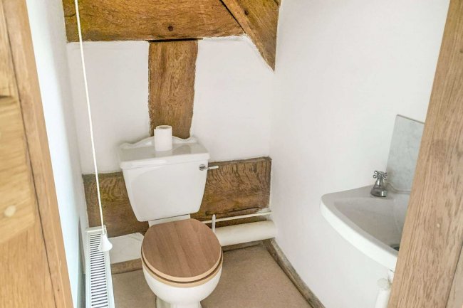 The Old Barn, The Hurst, Cleobury Mortimer, Shropshire, DY14 8EG
 6