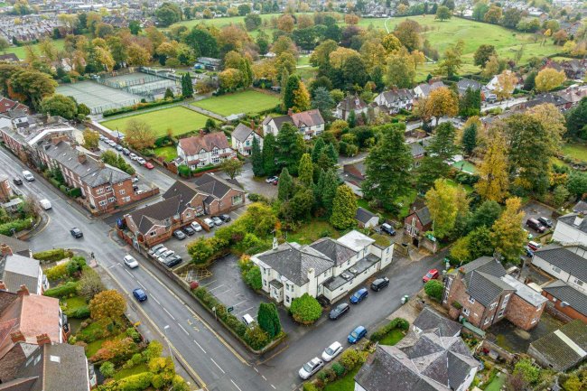 Park Villa Independent Hospital, 268 Park Lane, Macclesfield, Cheshire, SK11 8AE 1