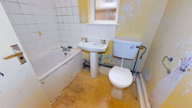 69A Murillo Road, Lewisham, London, SE13 5QG 
 3