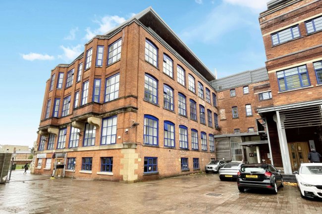 Flat 5, 10 Pollard Street, Manchester M4 7DS
 3