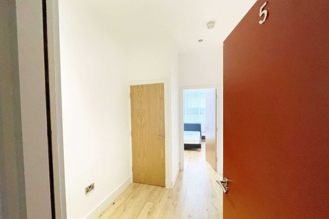 Flat 5, 10 Pollard Street, Manchester M4 7DS
 3