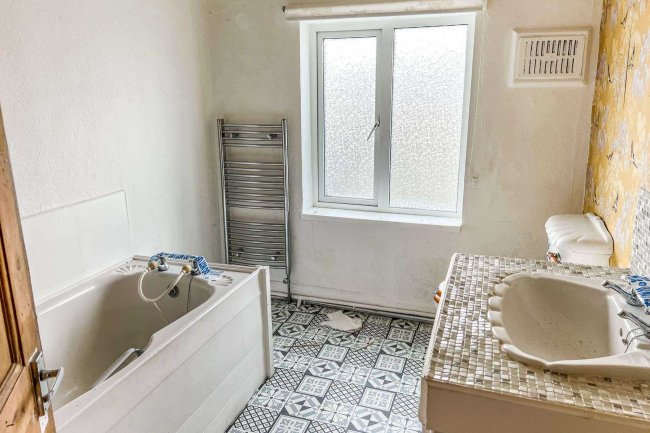 18 Frederick Street, Goldthorpe, Rotherham, S63 9NR 4