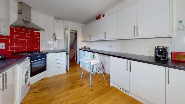 1 Digby Crescent, Finsbury Park, London, N4 2HS
 8