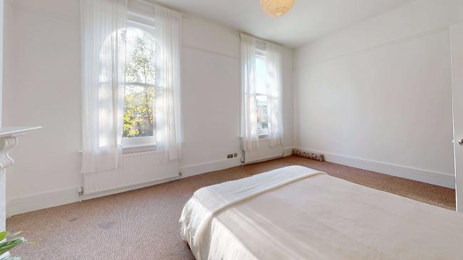 1 Digby Crescent, Finsbury Park, London, N4 2HS
 8