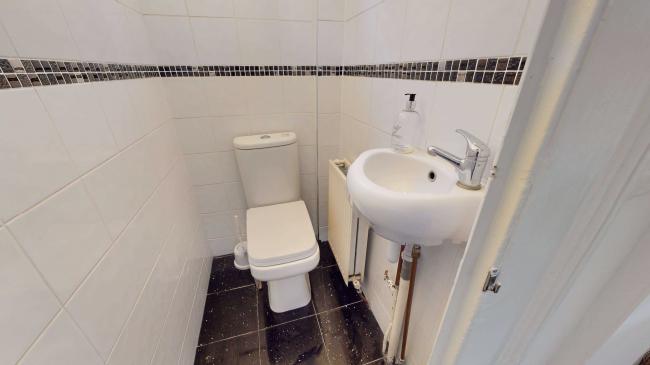 1 Digby Crescent, Finsbury Park, London, N4 2HS
 8