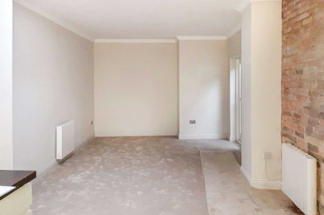 Flats B & C 37 Bartholomew Street, Reading, RG14 5LL 7