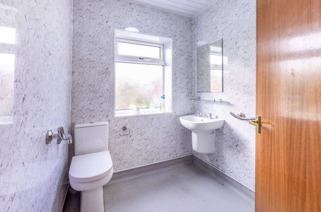 31 Milson Grove, York, YO10 3AQ 7