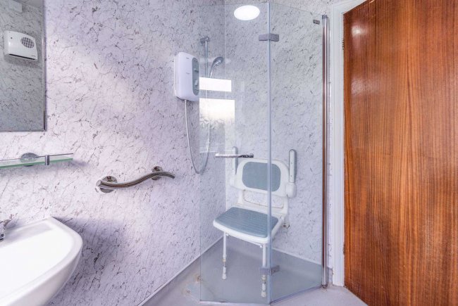 31 Milson Grove, York, YO10 3AQ 7