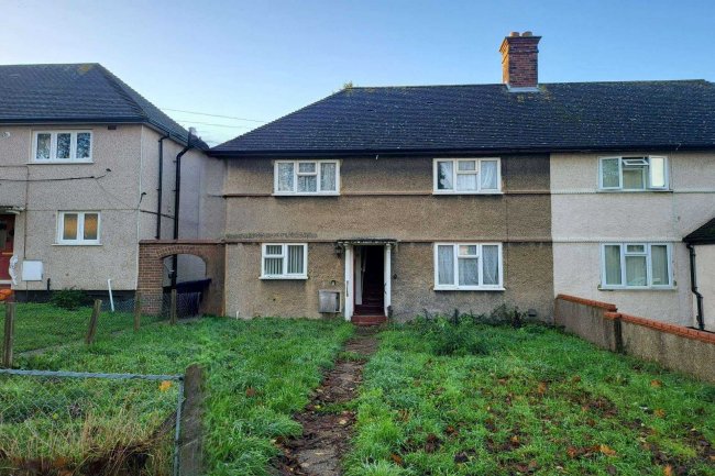 61 Bursland, Letchworth Garden City, Hertfordshire, SG6 4UZ 3