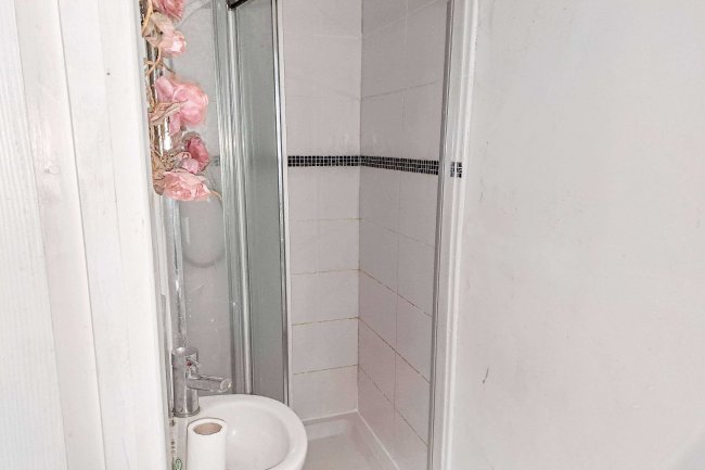 The Flat 9a Alma Terrace, St Ives, TR26 1QX 1