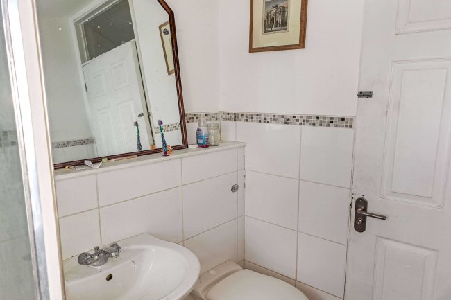 The Flat 9a Alma Terrace, St Ives, TR26 1QX 1