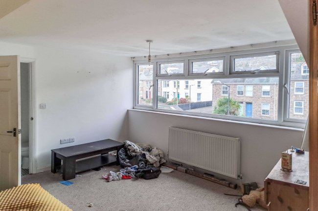 The Flat 9a Alma Terrace, St Ives, TR26 1QX 1