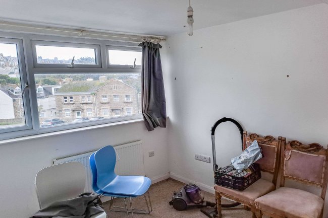 The Flat 9a Alma Terrace, St Ives, TR26 1QX 1
