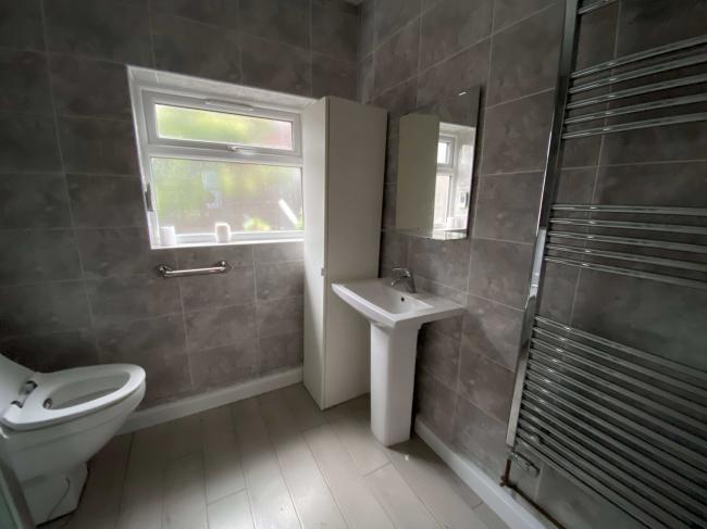 2 Oatlands Road, Enfield, EN3 5LJ 8