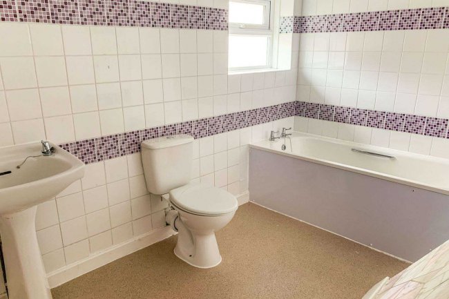 28 Reservoir Street, Alumwell, Walsall, WS2 9ST 4